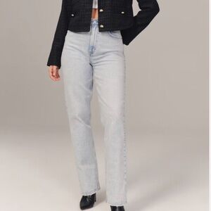 Abercrombie Curve Love Ultra High Rise Straight Jeans - Light Destroy - 26(R)